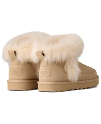 Ugg Women's Classic Ultra Mini Chalet Round Toe Boots