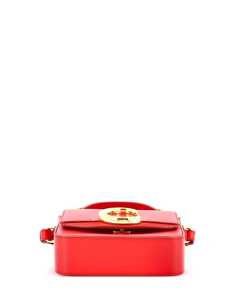 Pre-Owned Chloe Mini C Flap Bag Leather