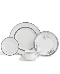 Vera Wang Wedgwood Dinnerware, Lace 5 Piece Place Setting