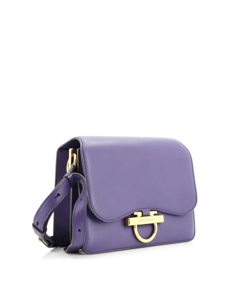 Pre-Owned Salvatore Ferragamo Medium Joanne Shoulder Bag Leather