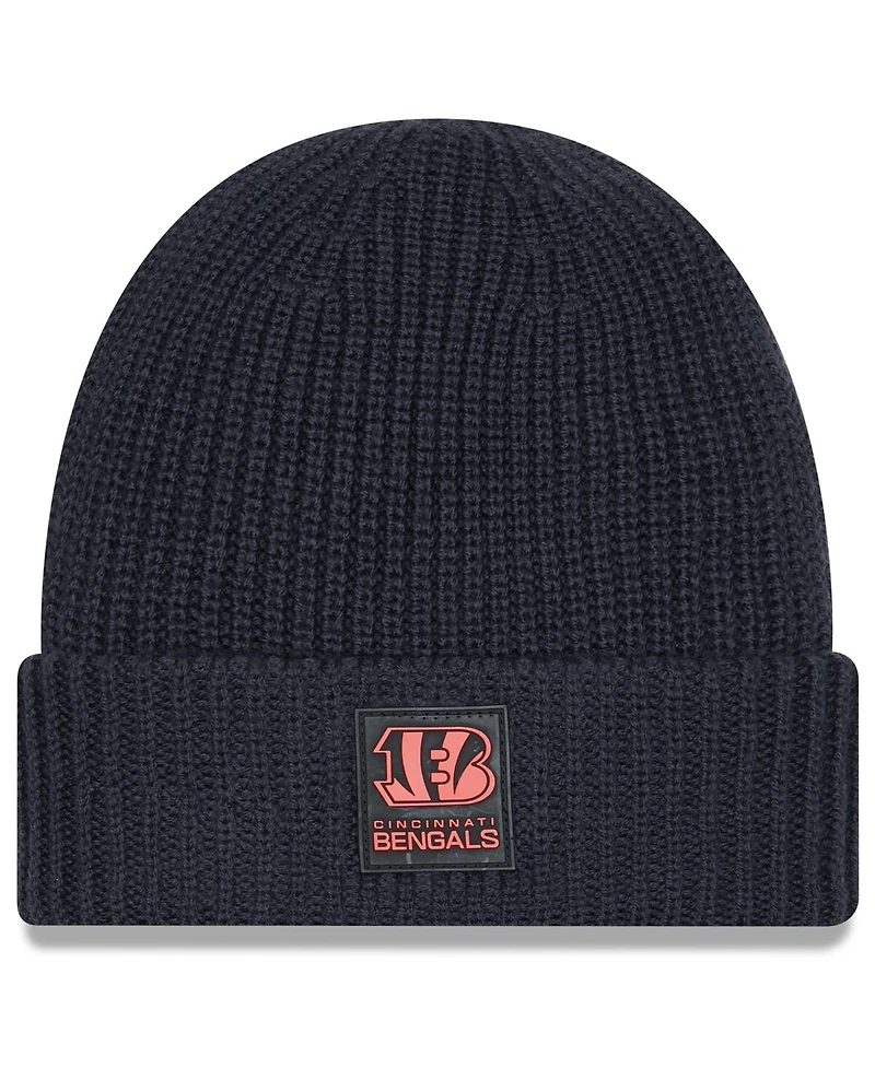 New Era Men's Charcoal Cincinnati Bengals 2025 Sideline Cold Weather Cuffed Knit Hat