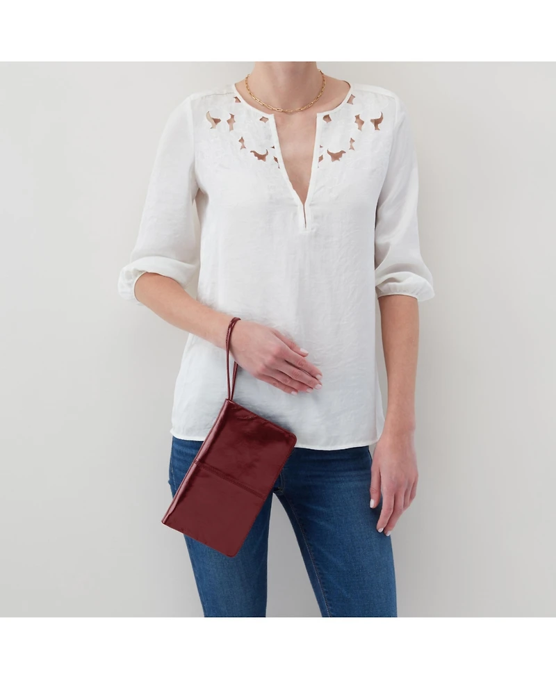 Hobo Evolve Wristlet