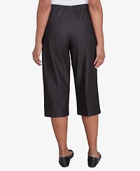 Alfred Dunner Petite Pull-On Capri Jeans
