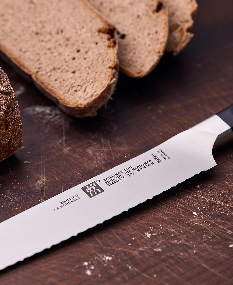 Zwilling Pro 9" Bread Knife Z15 Serration