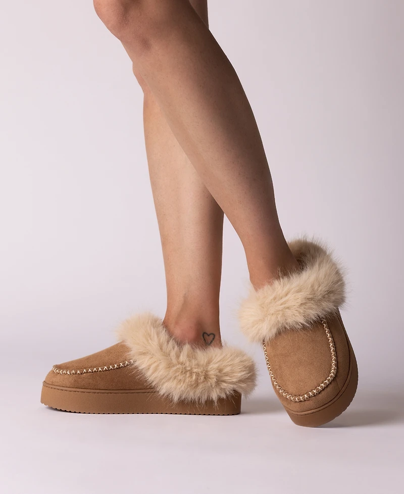 Journee Collection Women's Taran Round Toe Clog Slippers