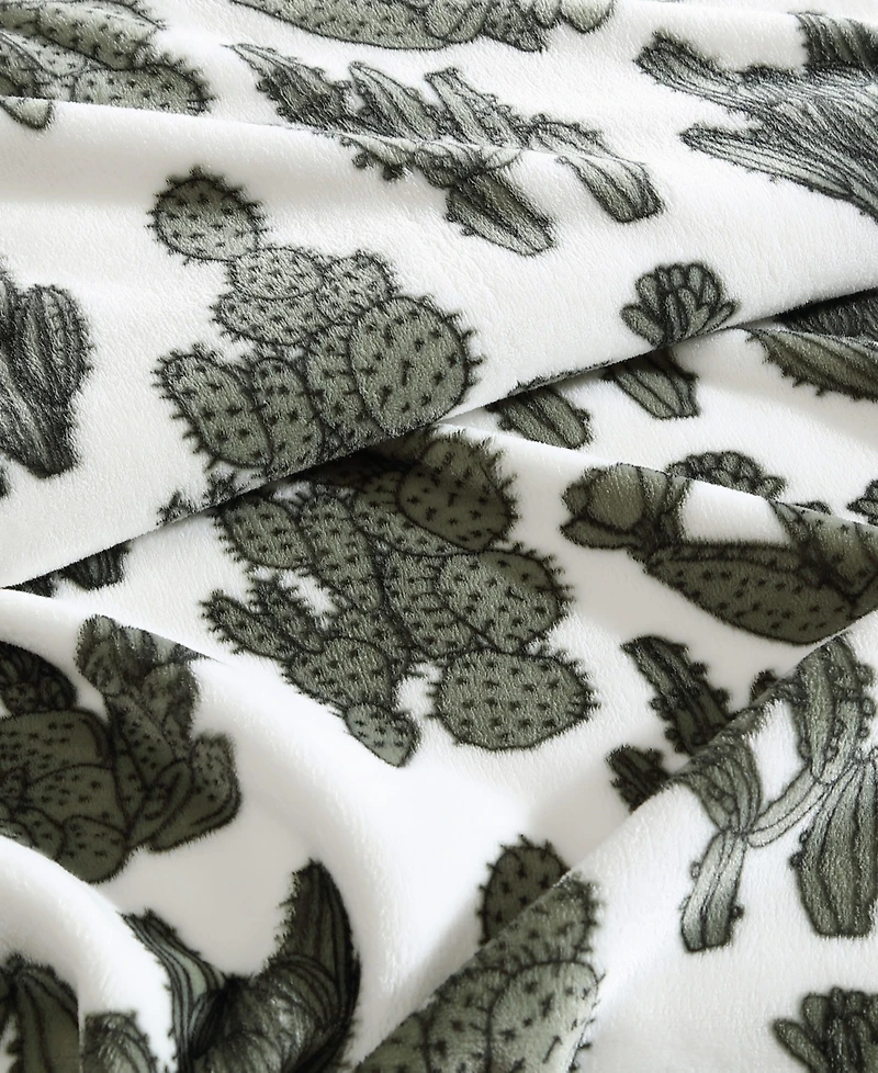 Wrangler Printed Ultra Soft Plush Fleece Throw, 50" x 70"