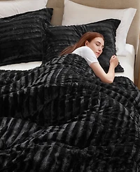 Madison Park Duke Reversible Faux Fur 3-Pc. Comforter Set