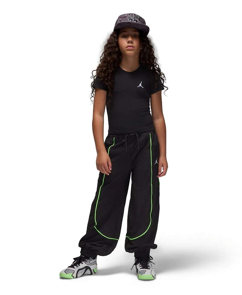 Jordan Big Girls Brooklyn Essentials T-Shirt