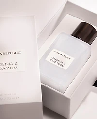 Banana Republic Icon Collection Gardenia & Cardamom 2.5 oz/ 75mL Eau de Parfum