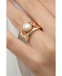 Retro Chic Dawn Light Pearl Wide Ring