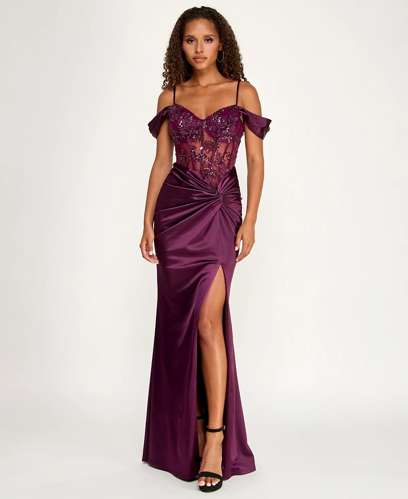 B Darlin Juniors' Sweetheart Neck Gown