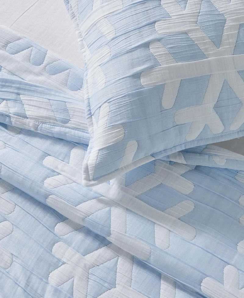 Linery & Co. Winter-Themed Snowflake Matelasse Quilt Set with Shams