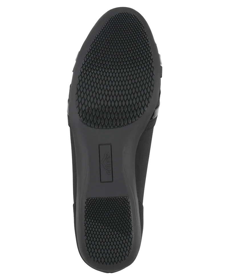 Cliffs by White Mountain Women's Chic Ballet Flat