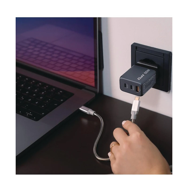 Verbatim 32201 65 Watts 3-Port GaN Wall Charger - Black/Gray