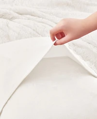 Unikome Plush Down Alternative Comforter
