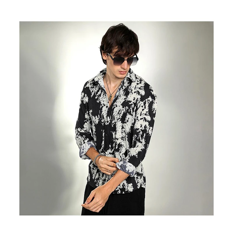 Campus Sutra Men's Splash-Pleat Shirt