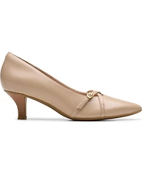 Clarks Women's Kepley Star Kitten Heel Dress Pumps