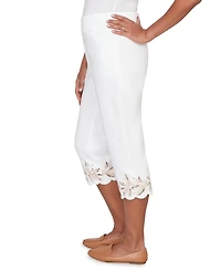 Alfred Dunner Petite Natural WonderLeaf Cut Out Super Stretch Capri Pants