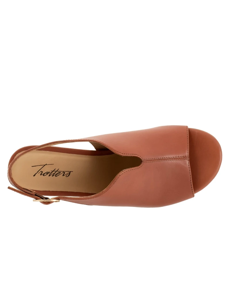 Trotters Norma Sandal