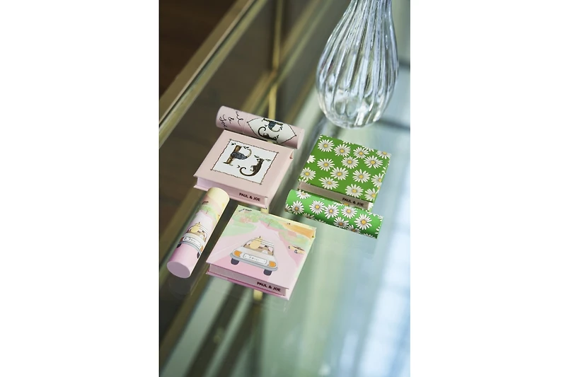 Paul & Joe Compact 034