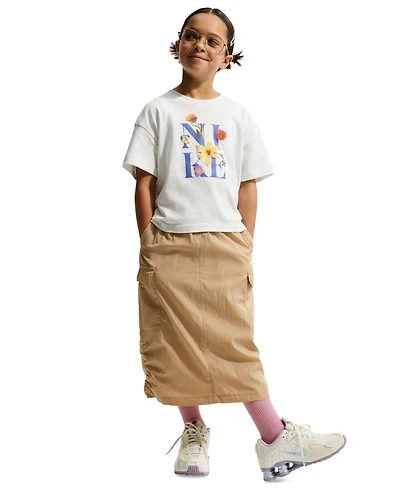 Nike Girls' 7-16 Sportswear Boxy T-Shirt