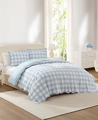 Hallmark Checkered Bliss 3-Pc. Scalloped Quilt Set