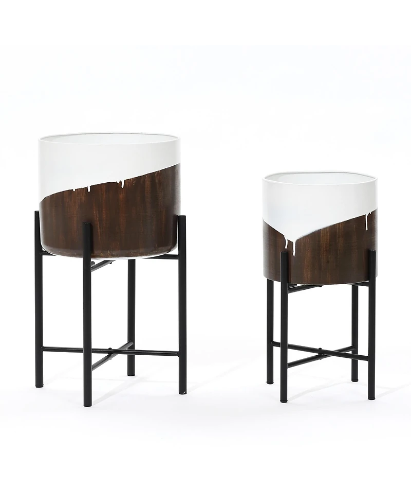 LuxenHome 2-Piece White and Brown Metal Cachepot Planters Set with Black Stands