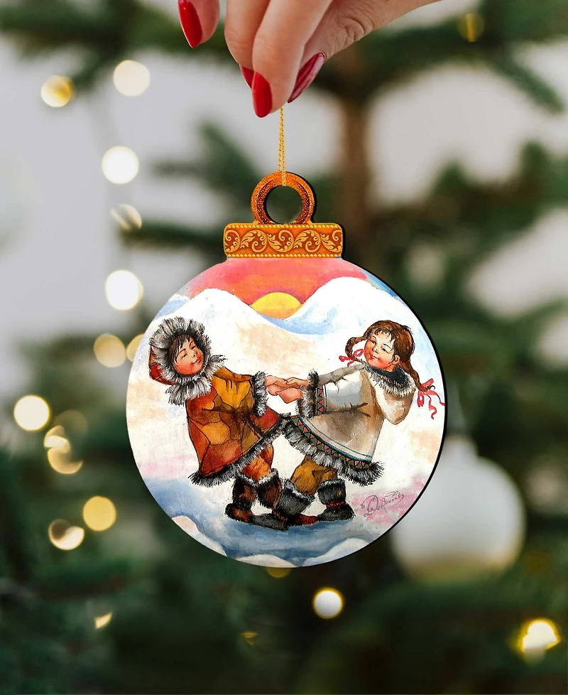 Designocracy Arctic Friendship Wooden Christmas Ornament Set of 2