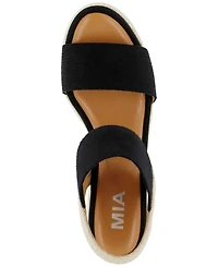 Mia Women's Brittni Round Toe Wedge Sandals