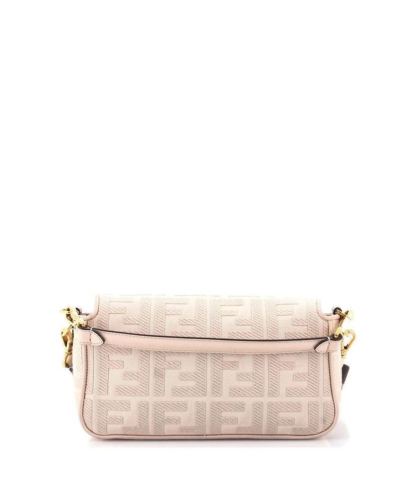 Pre-Owned Fendi Medium Baguette Nm Bag Zucca Embroidered Canvas