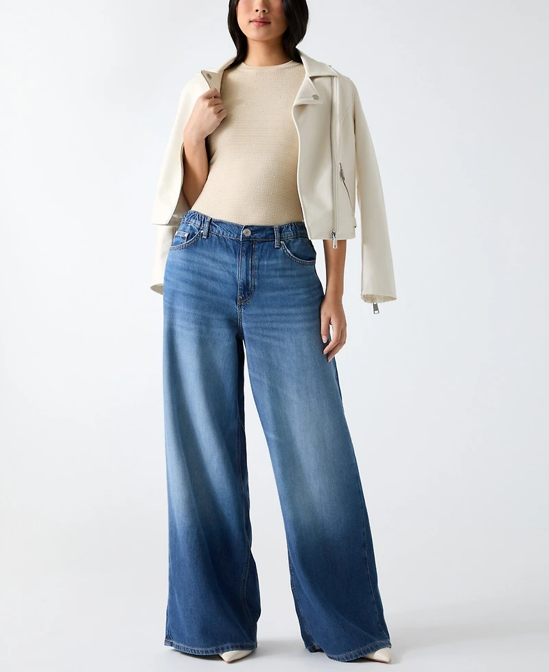 Guess Women's Sleeveless Crew Neck Top