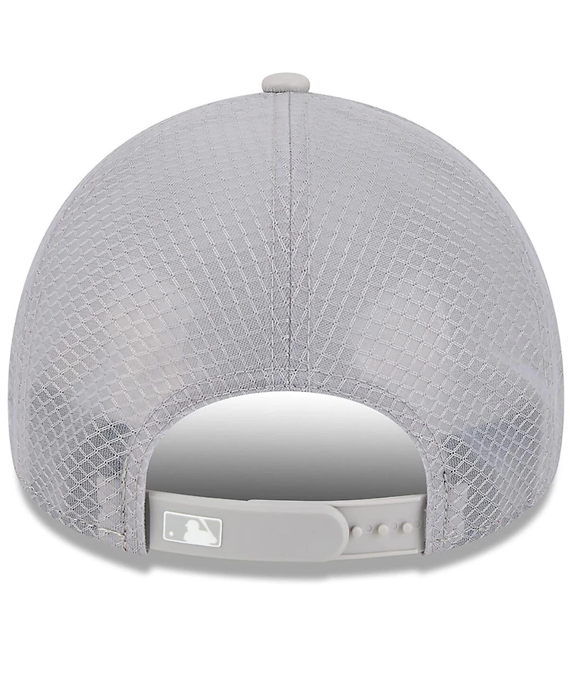 New Era Men's Gray Los Angeles Dodgers 2026 Batting Practice Apex 9FORTY Adjustable Trucker Hat