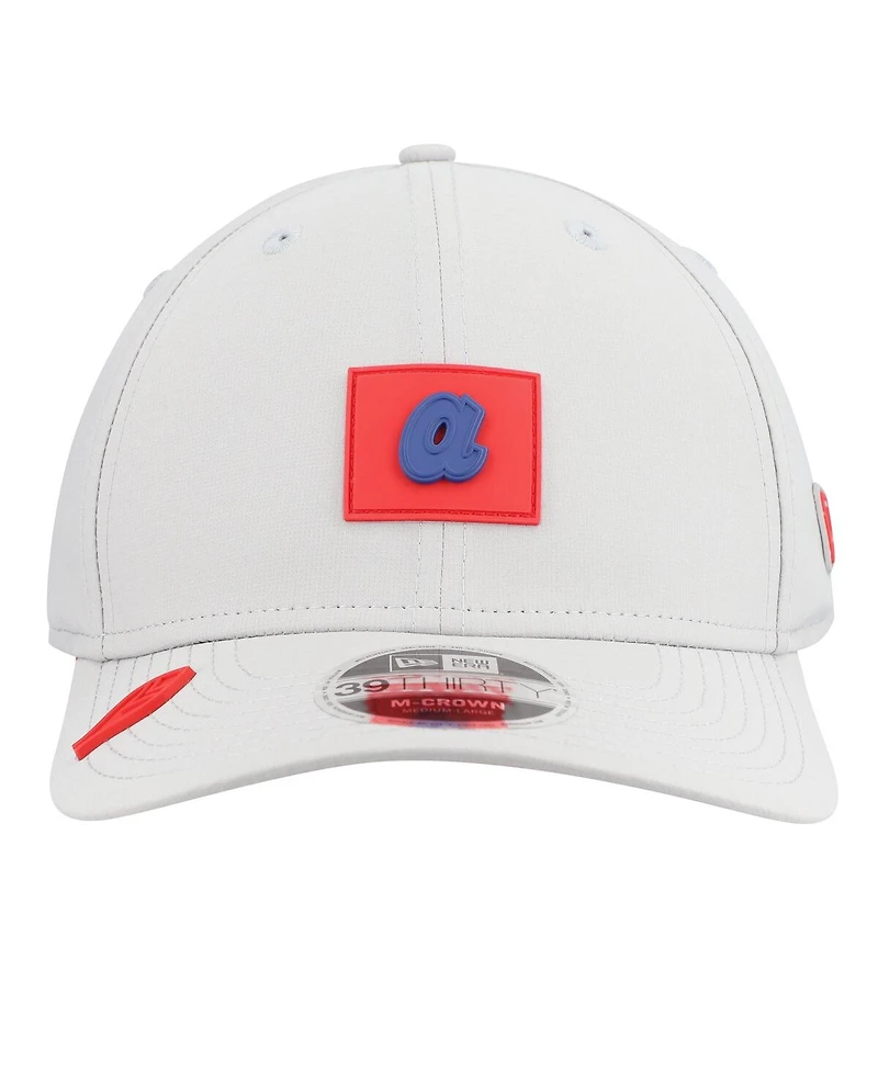 New Era Men's Gray Atlanta Braves 2026 Clubhouse Alternate 39THIRTY Flex Hat