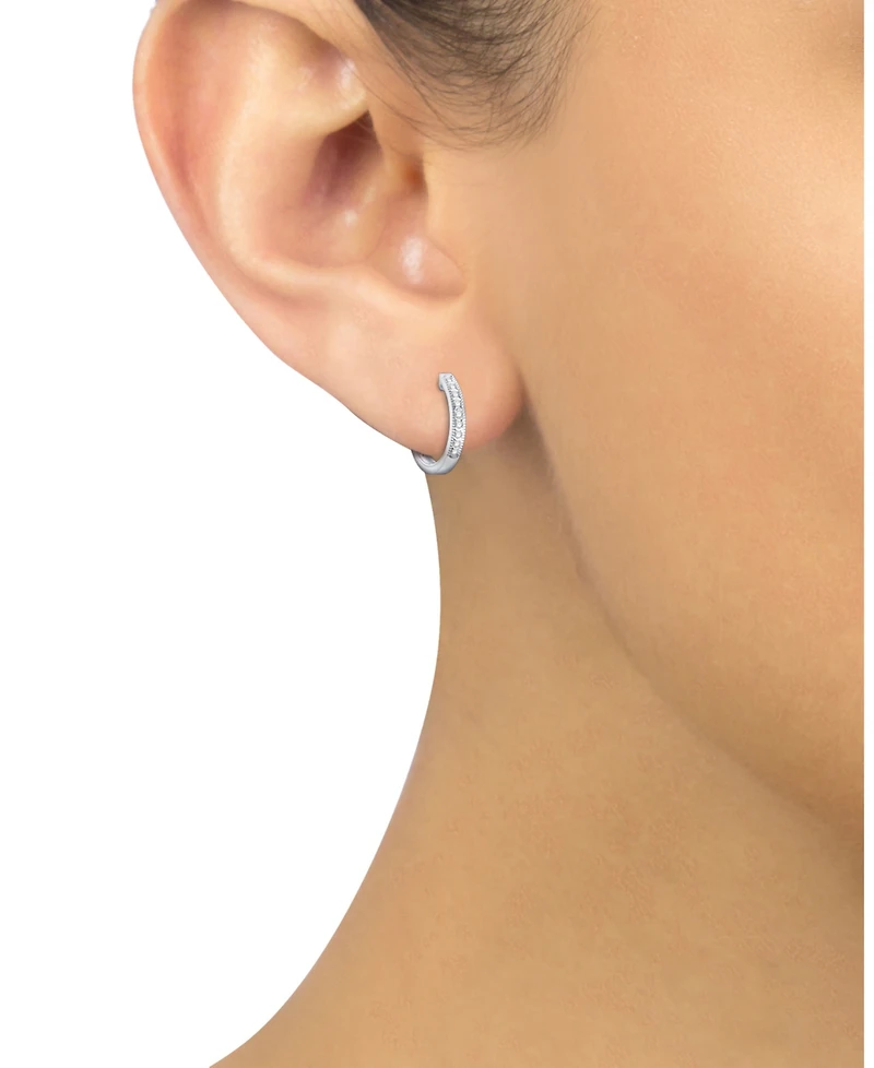 Diamond Mini Hoop Earrings in 10k White Gold (1/6 ct. t.w.)