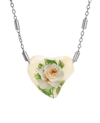 2028 White Heart Flower Necklace