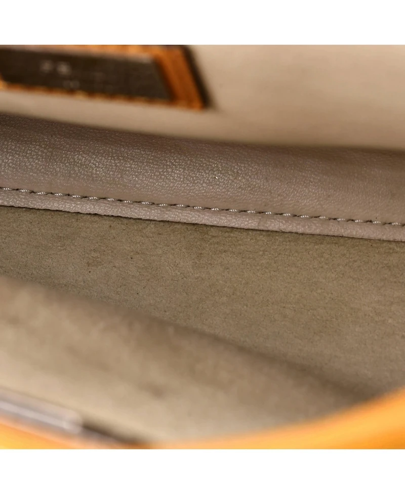 Pre-Owned Fendi Regular Peekaboo Bag Leather with Plexiglass Detail