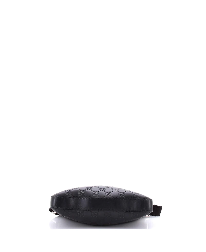 Pre-Owned Gucci Small Signature Zip Messenger Bag Guccissima Leather