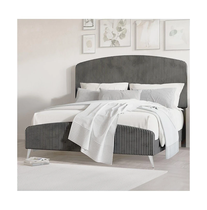 New Classic Furniture Kailani Wood Queen Bed