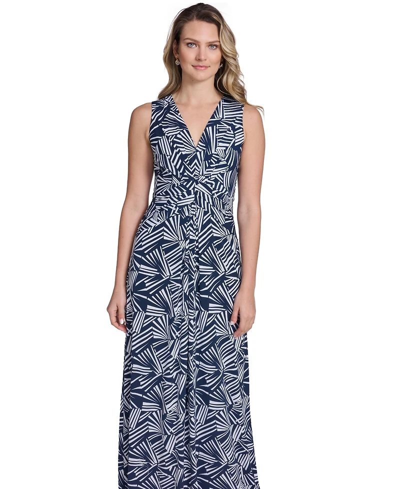 Jessica Howard Petite Sleeveless V-Neck Maxi Dress