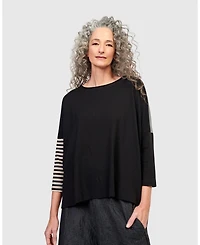 Alembika Women's Urban Coyote Tee