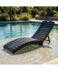 WestinTrends Outdoor Hdpe In-Pool Patio Chaise Lounge Chair With Wheels