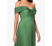 Xscape Women's Off-The-Shoulder Gown