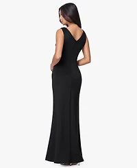 B&A By Betsy and Adam Women's Techno Scuba V-Neck Gown