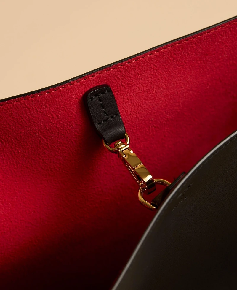 Oleada Marina Soft Bucket Leather Bag