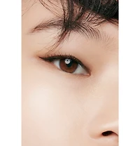 CHANEL Les Beiges Natural Healthy Glow Serum Concealer, 0.29 oz.