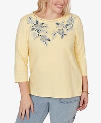 Alfred Dunner Petite Out of the Blue Floral Embroidered Sunshine Crewneck Top