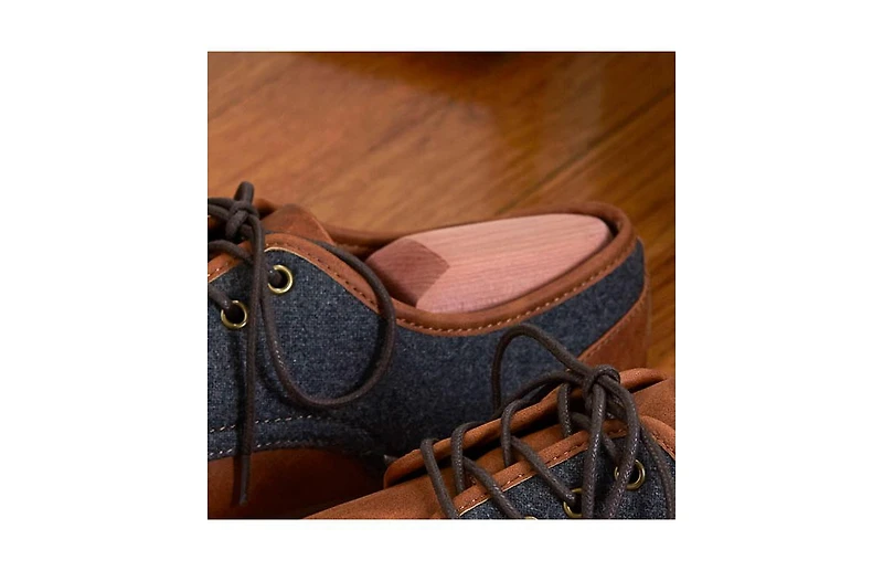 Household Essentials Men s Cedar Shoe Trees, 2 Pairs Cedar Shoe Trees for Fresh Footwear, Tension-Loaded, Fits Sizes 10 to 13