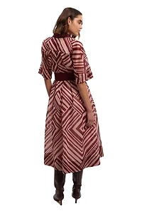 Karen Millen Women's Printed 3/4 Sleeve Plunge Midi Dress