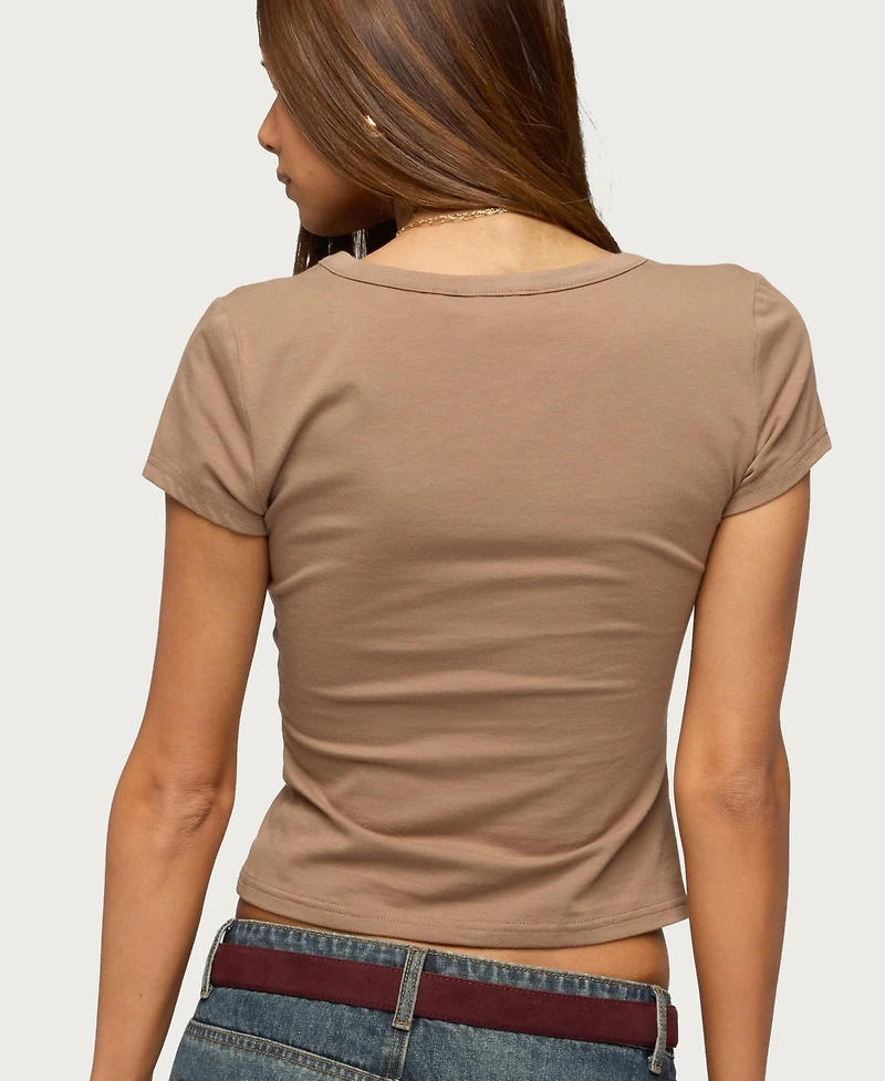 Edikted Women's Merinda V Neck T Shirt