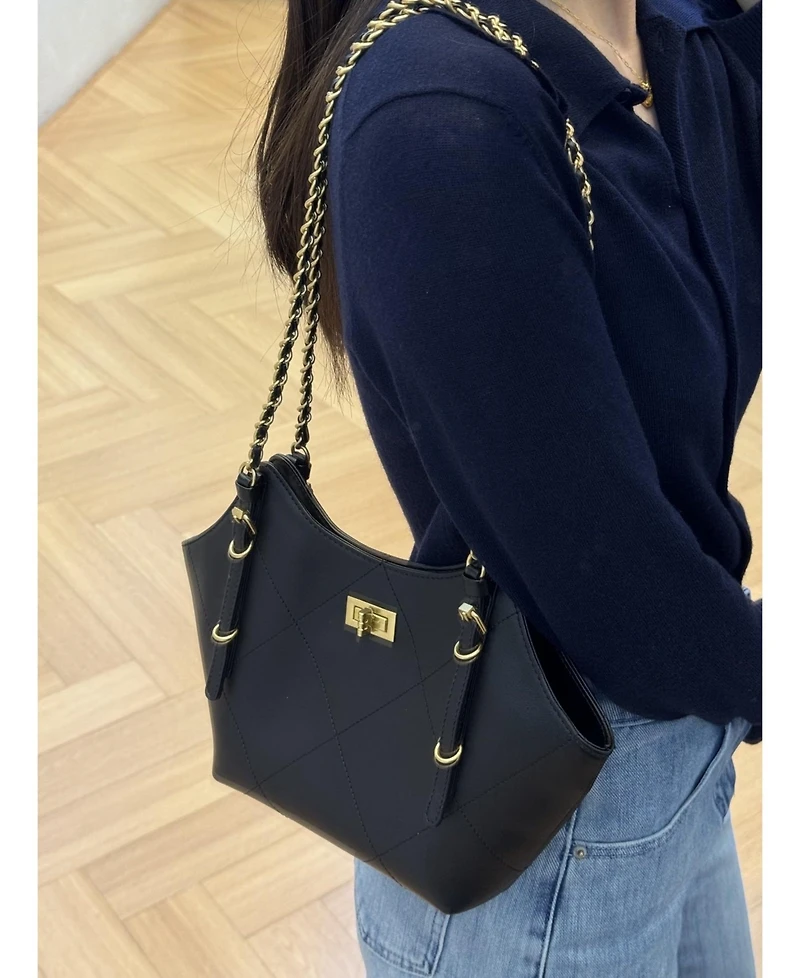 Susu Luxea Quilted Chain Shoulder Bag Small Leather Handbag with Gold Strap